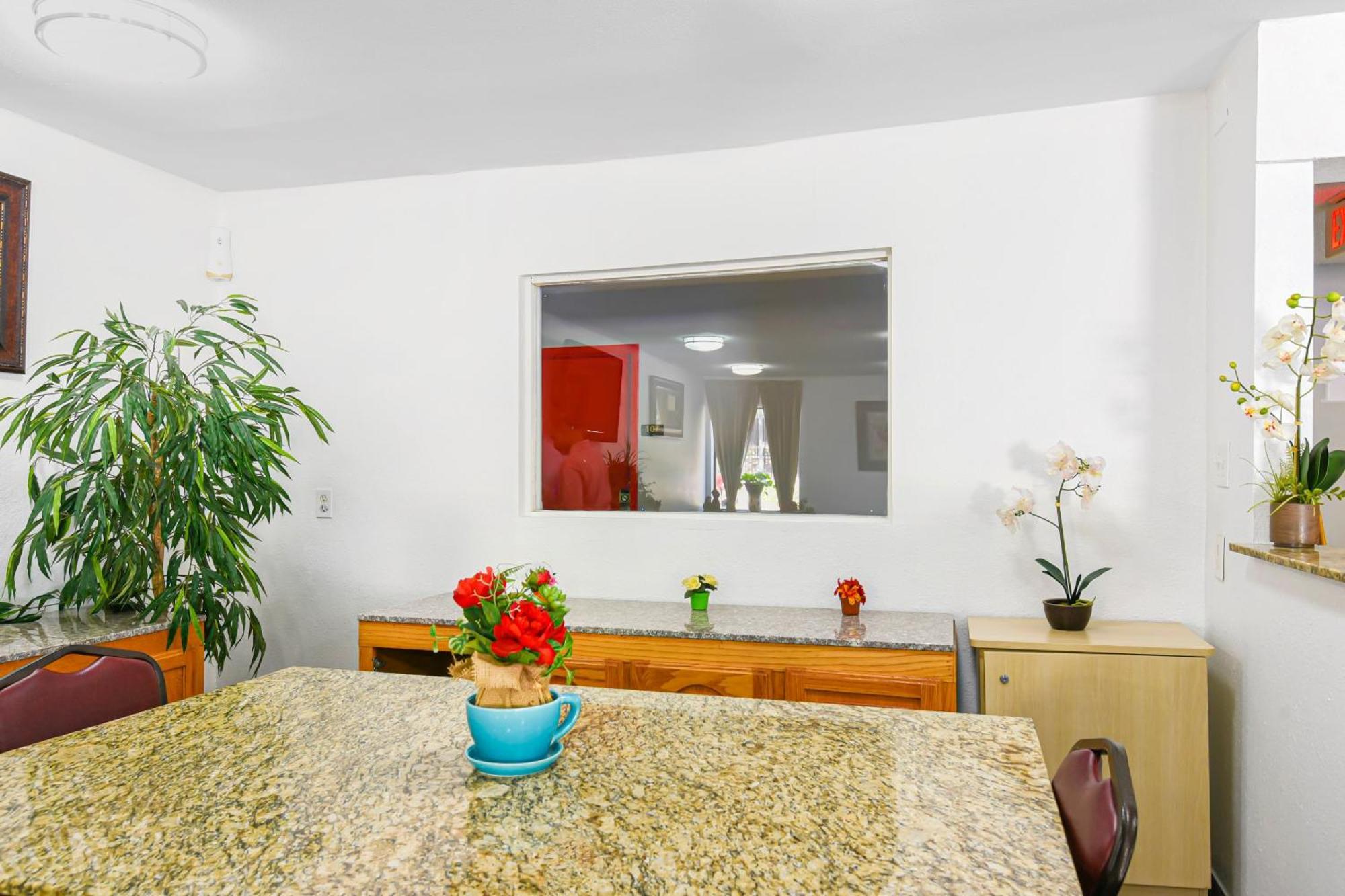 Oyo Hotel Irving Dfw Airport South Экстерьер фото